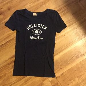 Hollister Logo T-shirt!